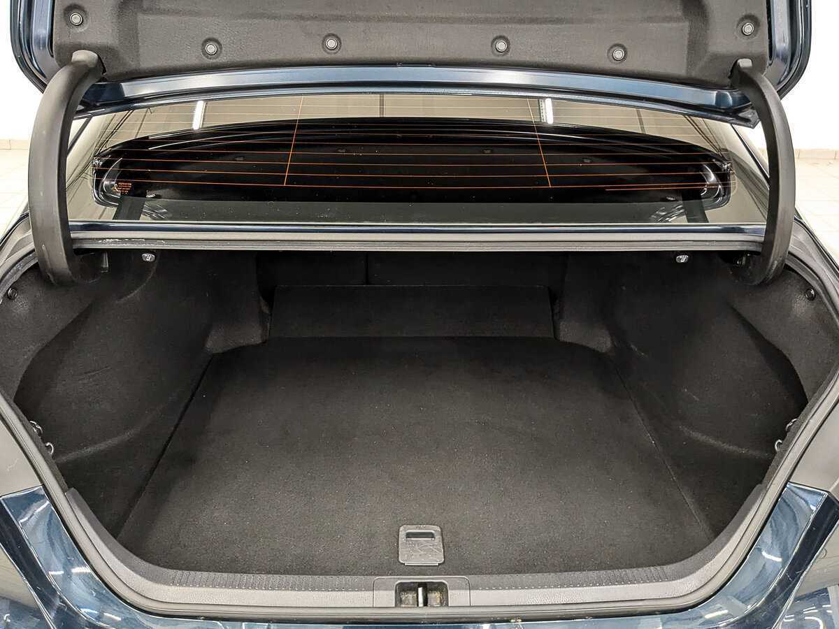 Toyota Camry 2018 года с пробегом. Фото: #9