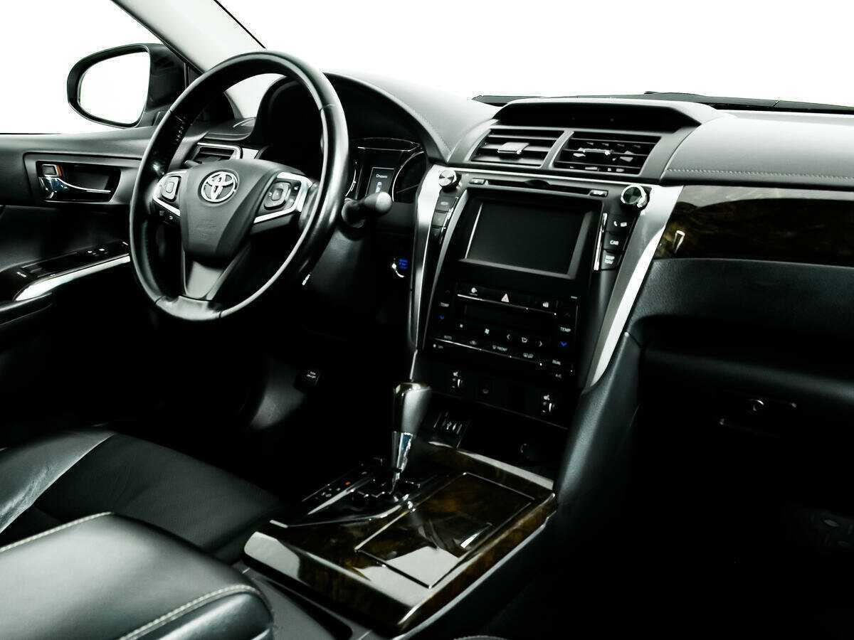 Toyota Camry 2015 года с пробегом. Фото: #8