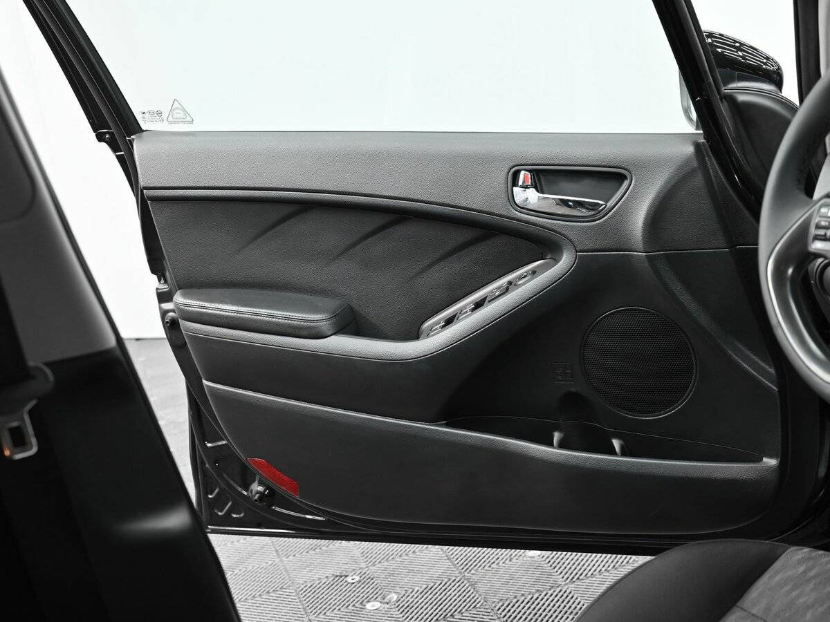 Kia Cerato 2015 года с пробегом. Фото: #6