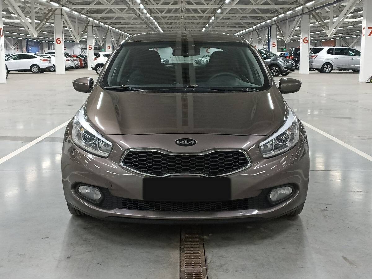 Kia Ceed 2013 года с пробегом. Фото: #1
