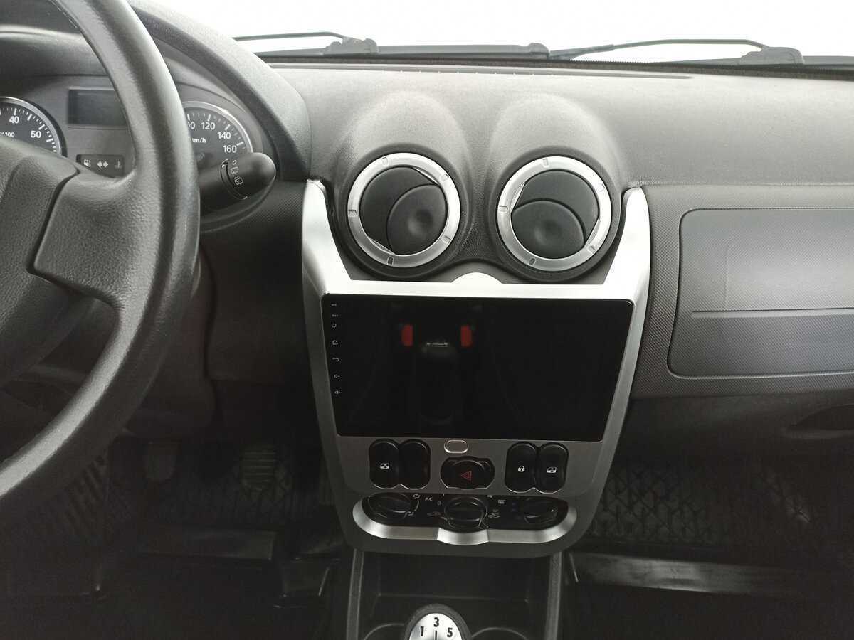 Renault Sandero 2014 года с пробегом. Фото: #14