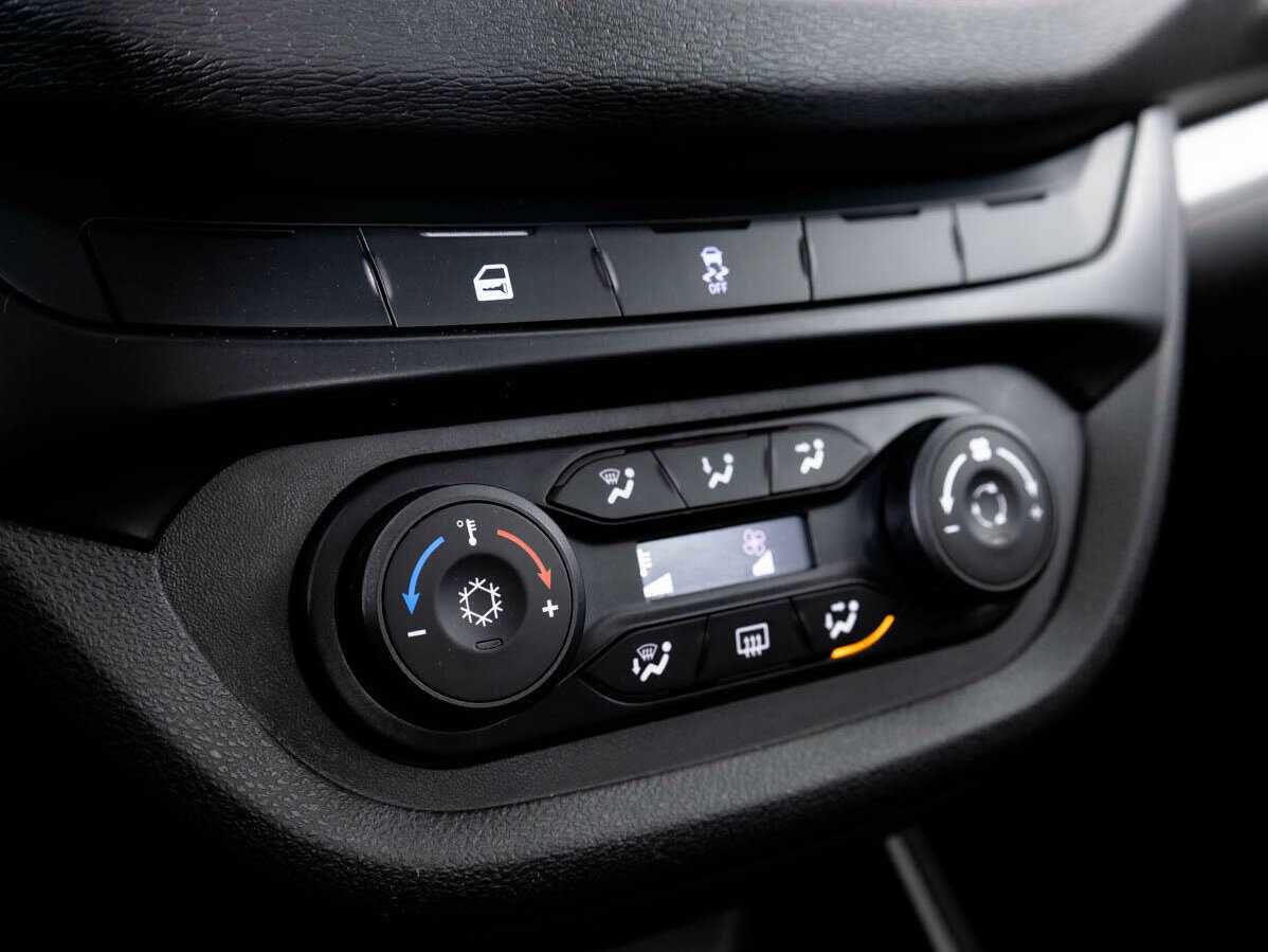 Lada (ВАЗ) Vesta 2022 года с пробегом. Фото: #12