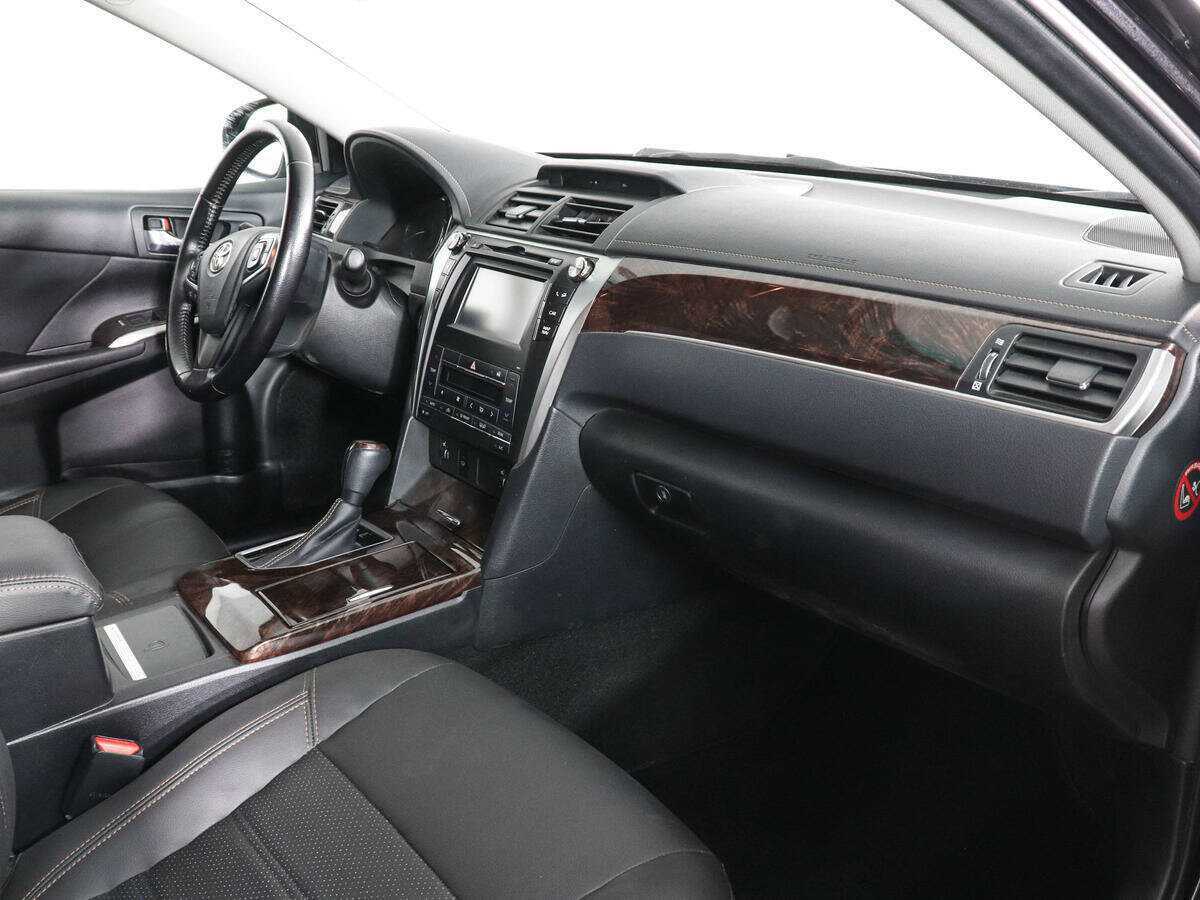 Toyota Camry 2016 года с пробегом. Фото: #5