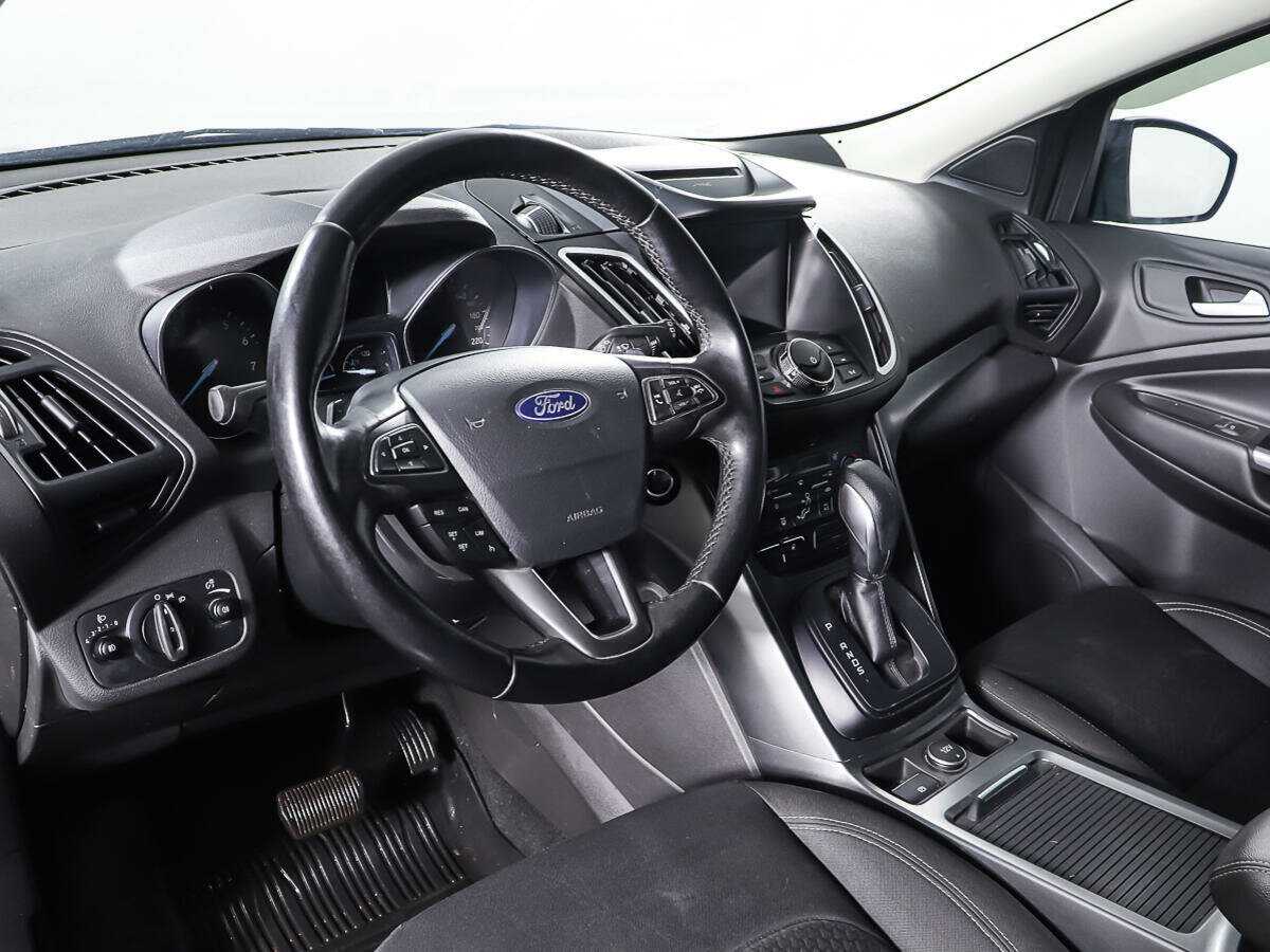 Ford Kuga 2017 года с пробегом. Фото: #12