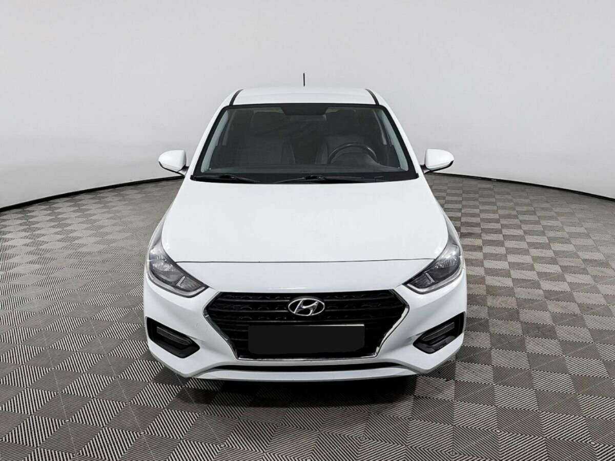 Hyundai Solaris 2019 года с пробегом. Посмотреть фото