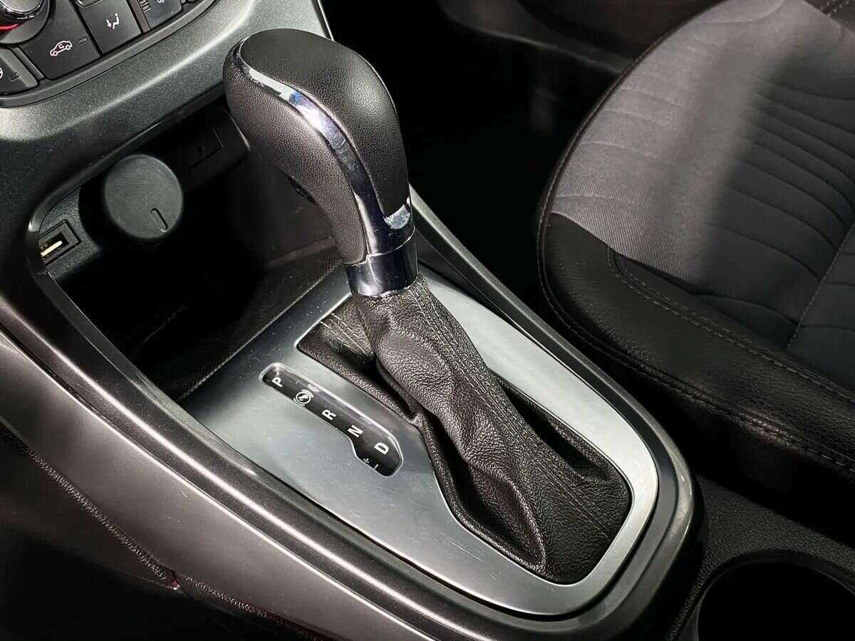 Opel Astra 2013 года с пробегом. Фото: #13