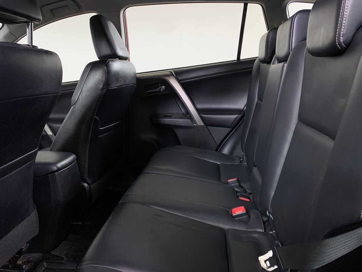 Toyota RAV4 2013 года с пробегом. Фото: #18