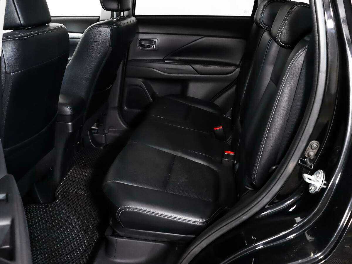 Mitsubishi Outlander 2013 года с пробегом. Фото: #12