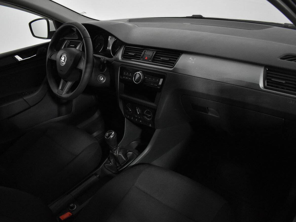 Skoda Rapid 2017 года с пробегом. Фото: #10