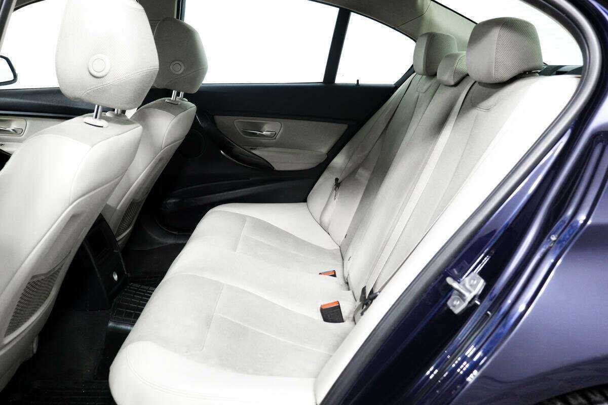 BMW 3 серии 2016 года с пробегом. Фото: #11