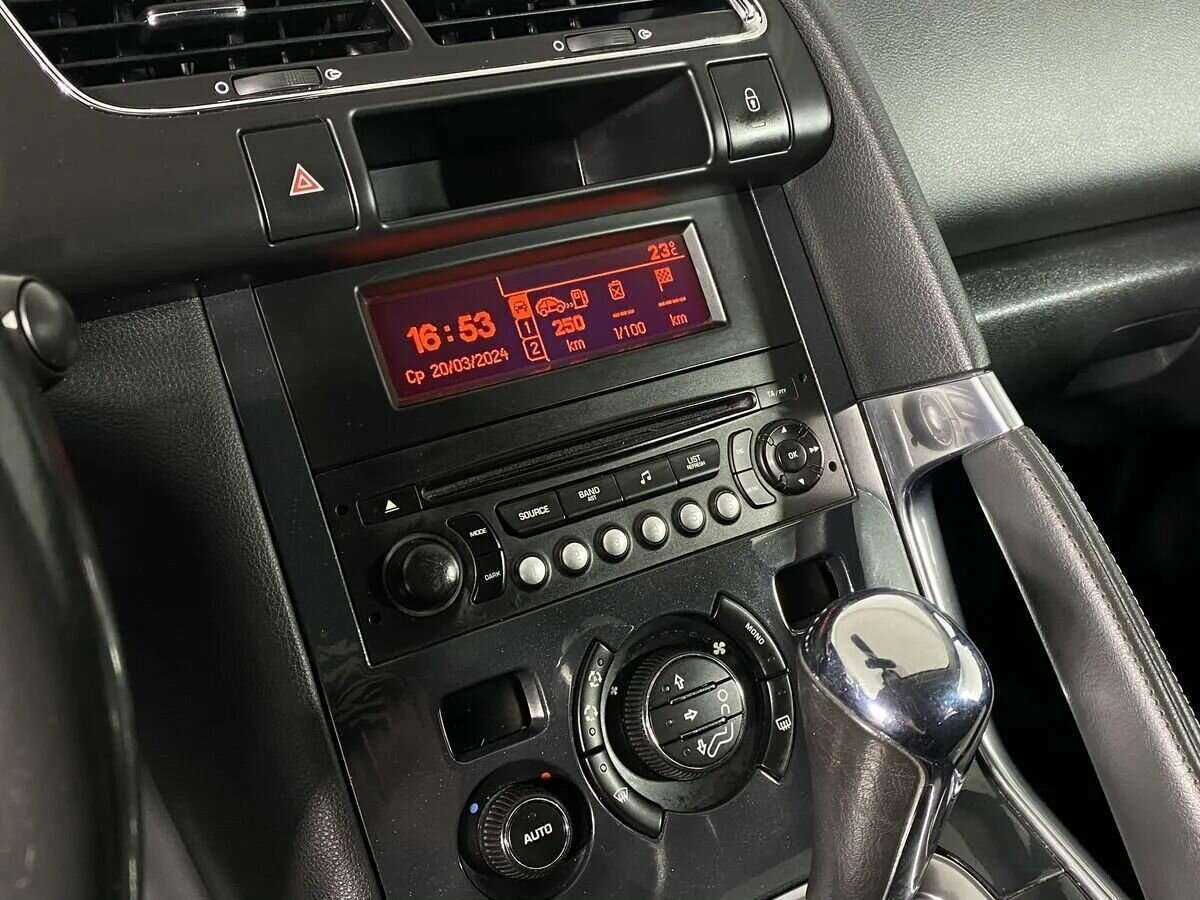 Peugeot 3008 2012 года с пробегом. Фото: #10