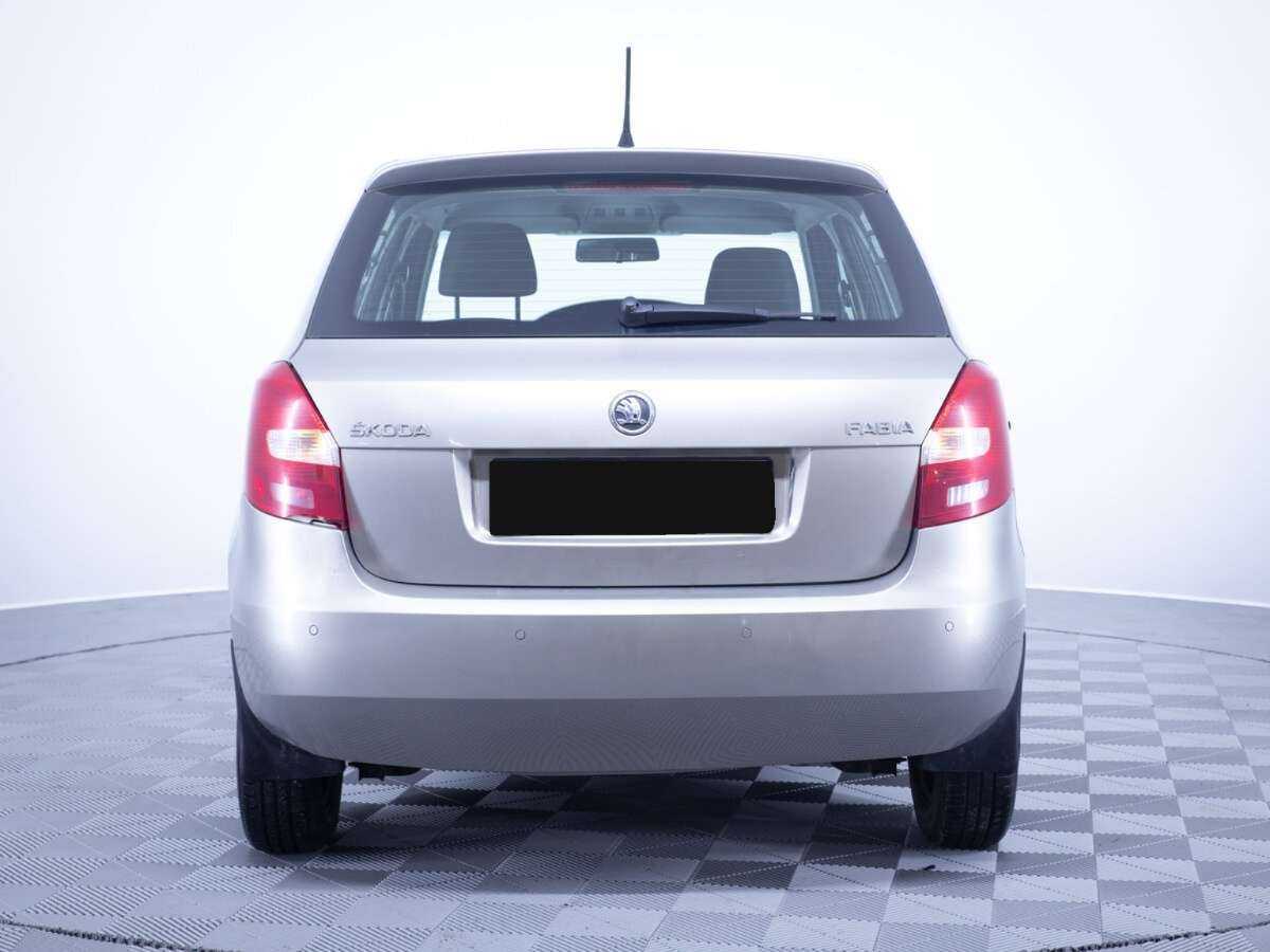 Skoda Fabia 2013 года с пробегом. Фото: #5