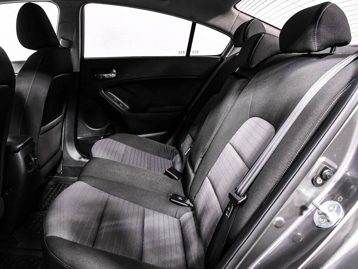 Kia Cerato 2015 года с пробегом. Фото: #13