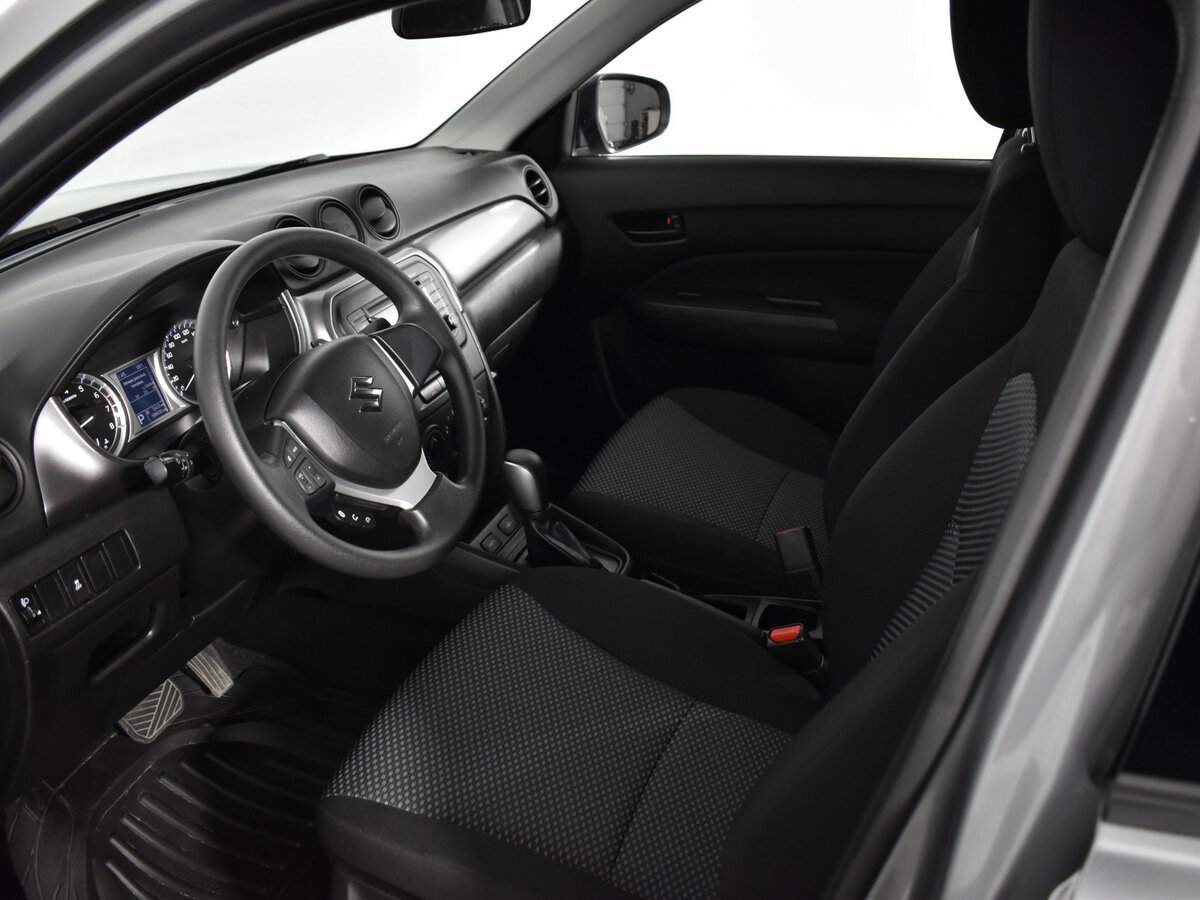 Suzuki Vitara 2019 года с пробегом. Фото: #9