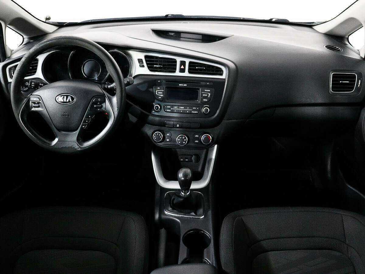 Kia Ceed 2013 года с пробегом. Фото: #11