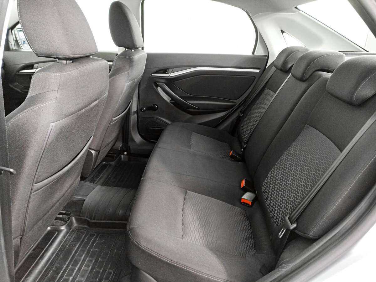 Lada (ВАЗ) Vesta 2015 года с пробегом. Фото: #7