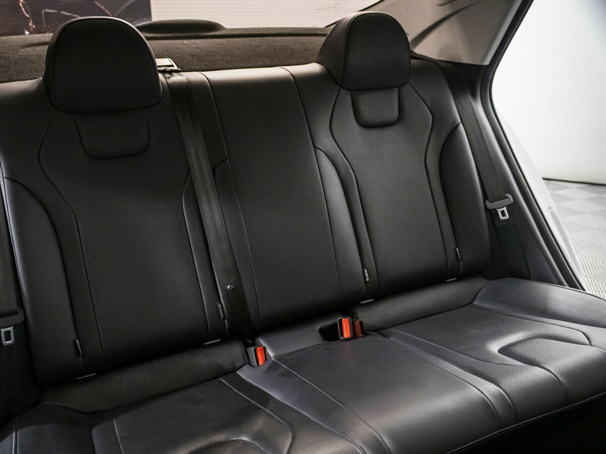 Hyundai Elantra 2021 года с пробегом. Фото: #12