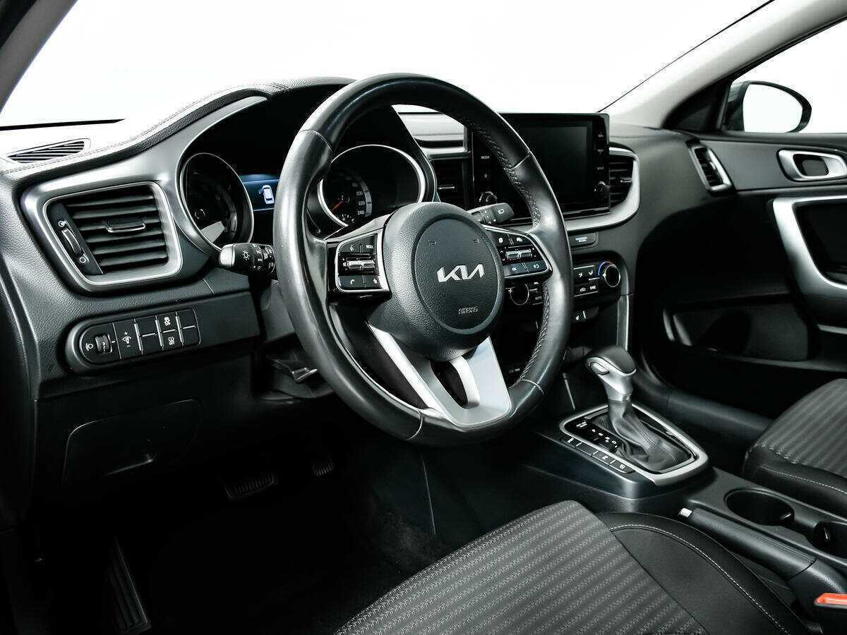 Kia Ceed 2022 года с пробегом. Фото: #12
