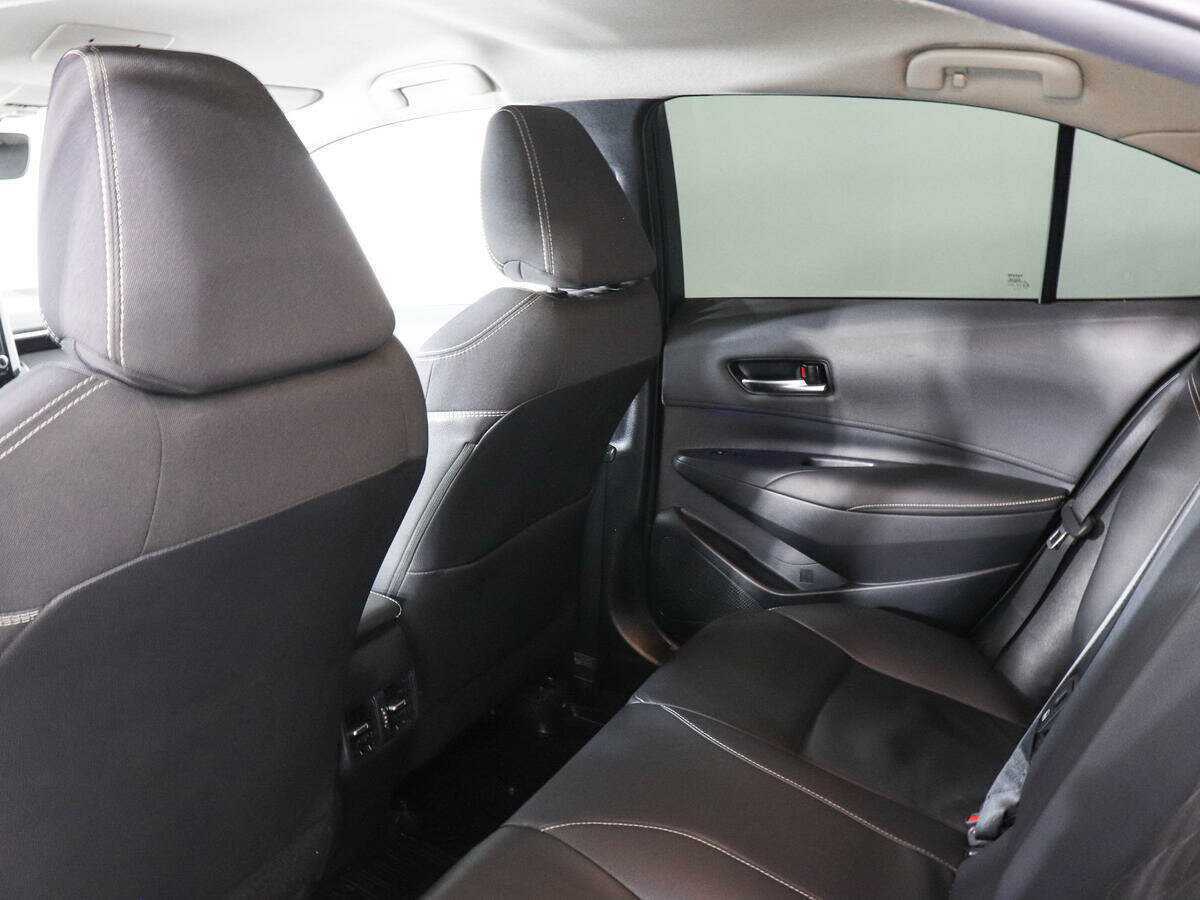 Toyota Corolla 2019 года с пробегом. Фото: #11