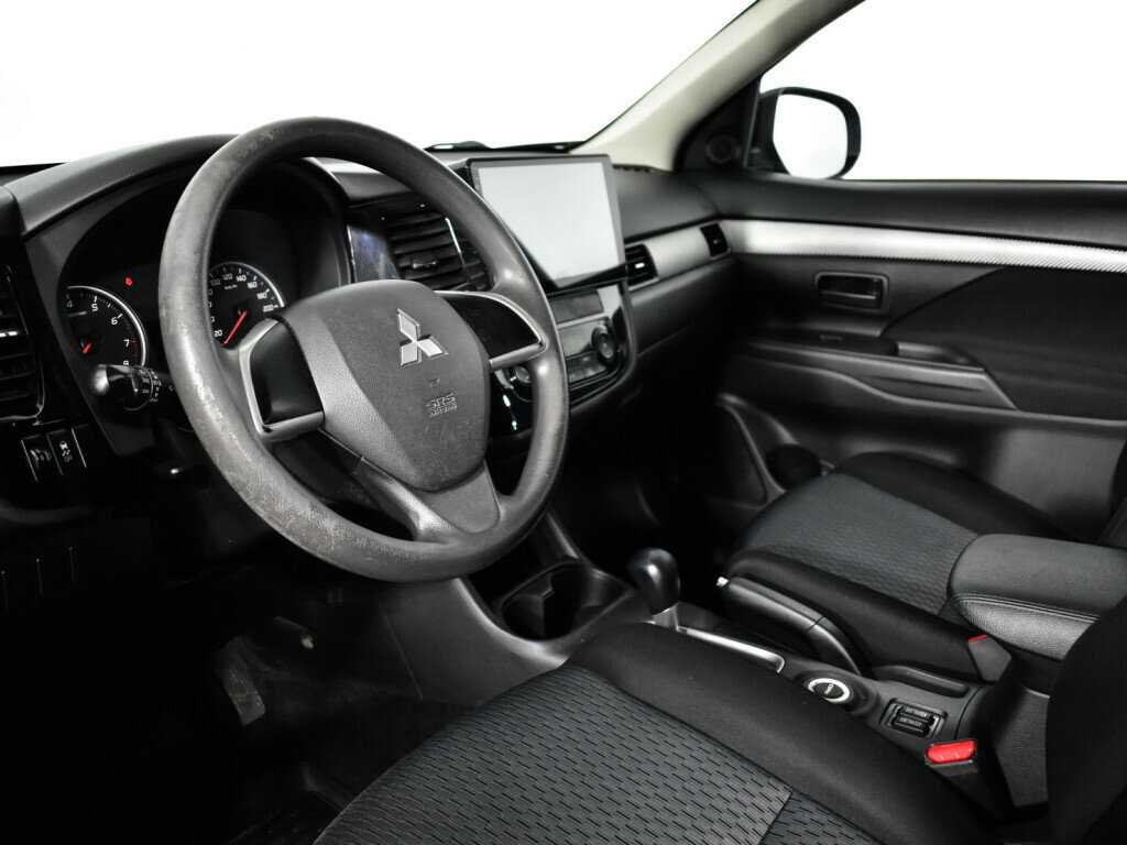 Mitsubishi Outlander 2014 года с пробегом. Фото: #12