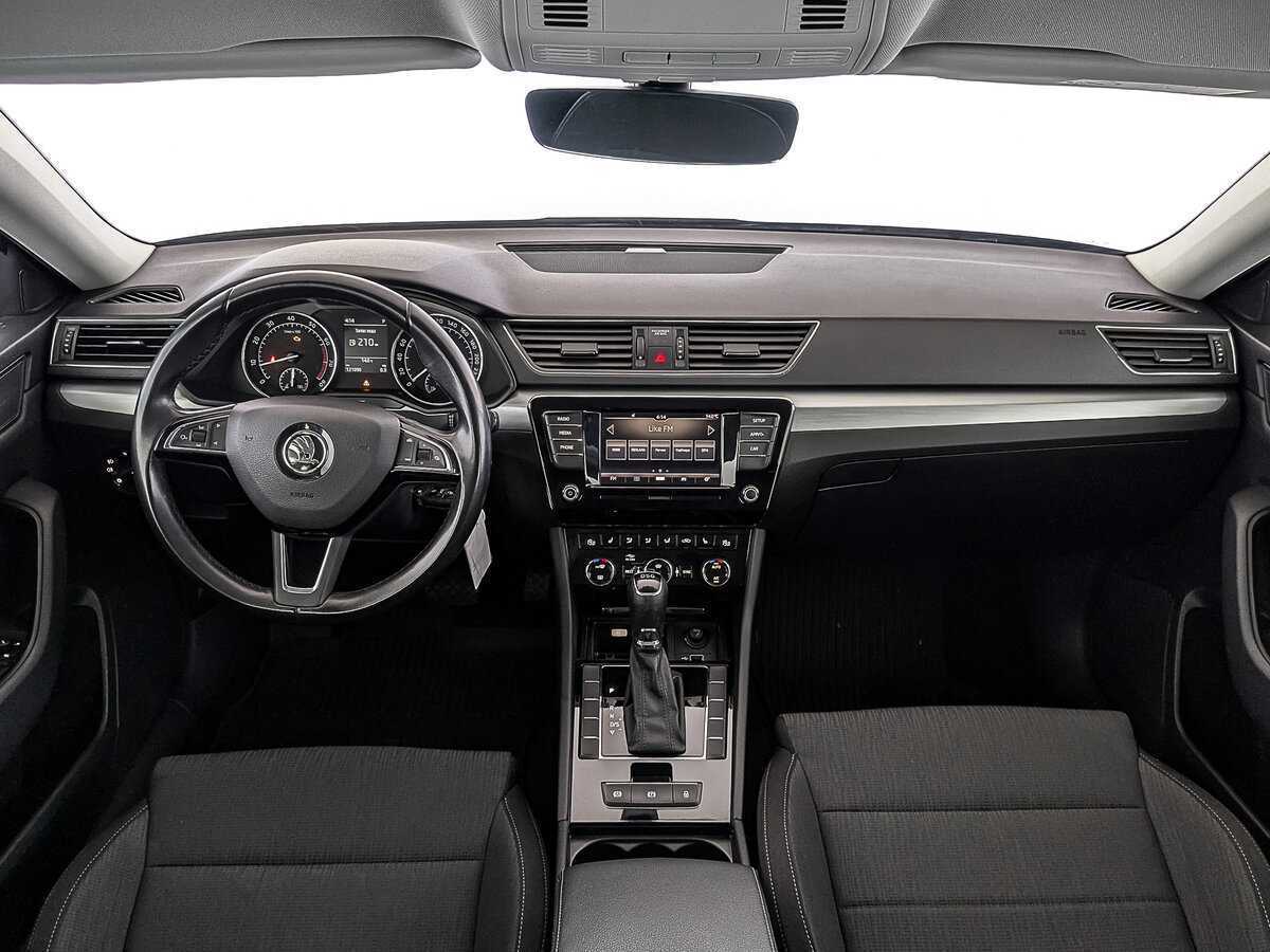Skoda Superb 2019 года с пробегом. Фото: #13