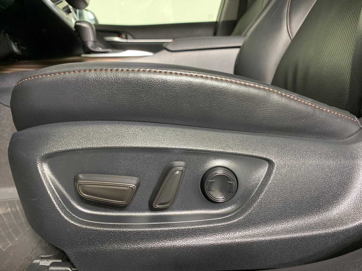 Toyota Camry 2020 года с пробегом. Фото: #16