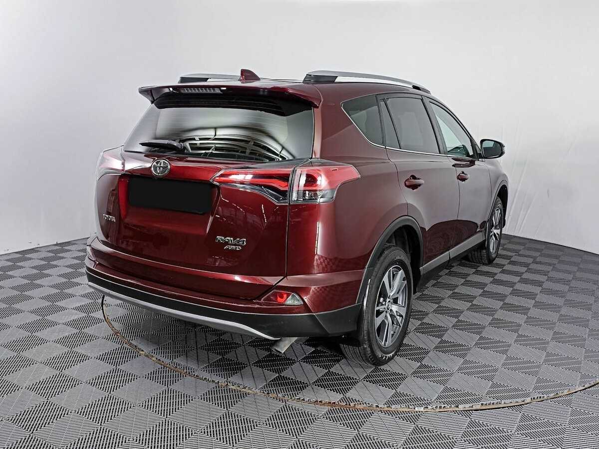 Toyota RAV4 2019 года с пробегом. Фото: #4