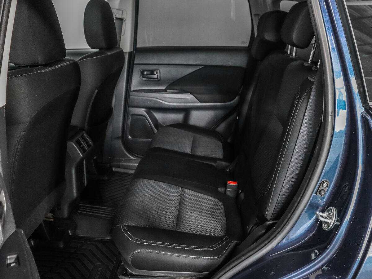 Mitsubishi Outlander 2018 года с пробегом. Фото: #9