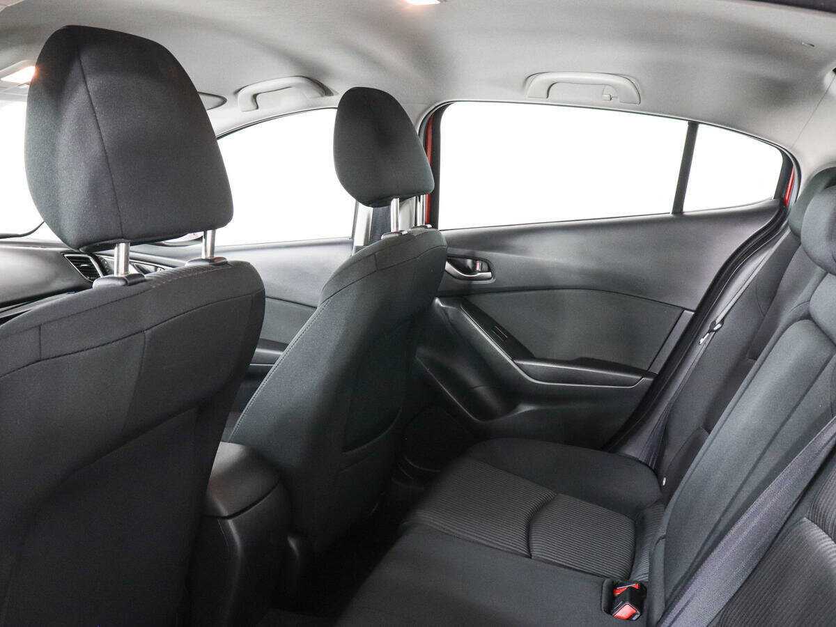 Mazda 3 2014 года с пробегом. Фото: #9