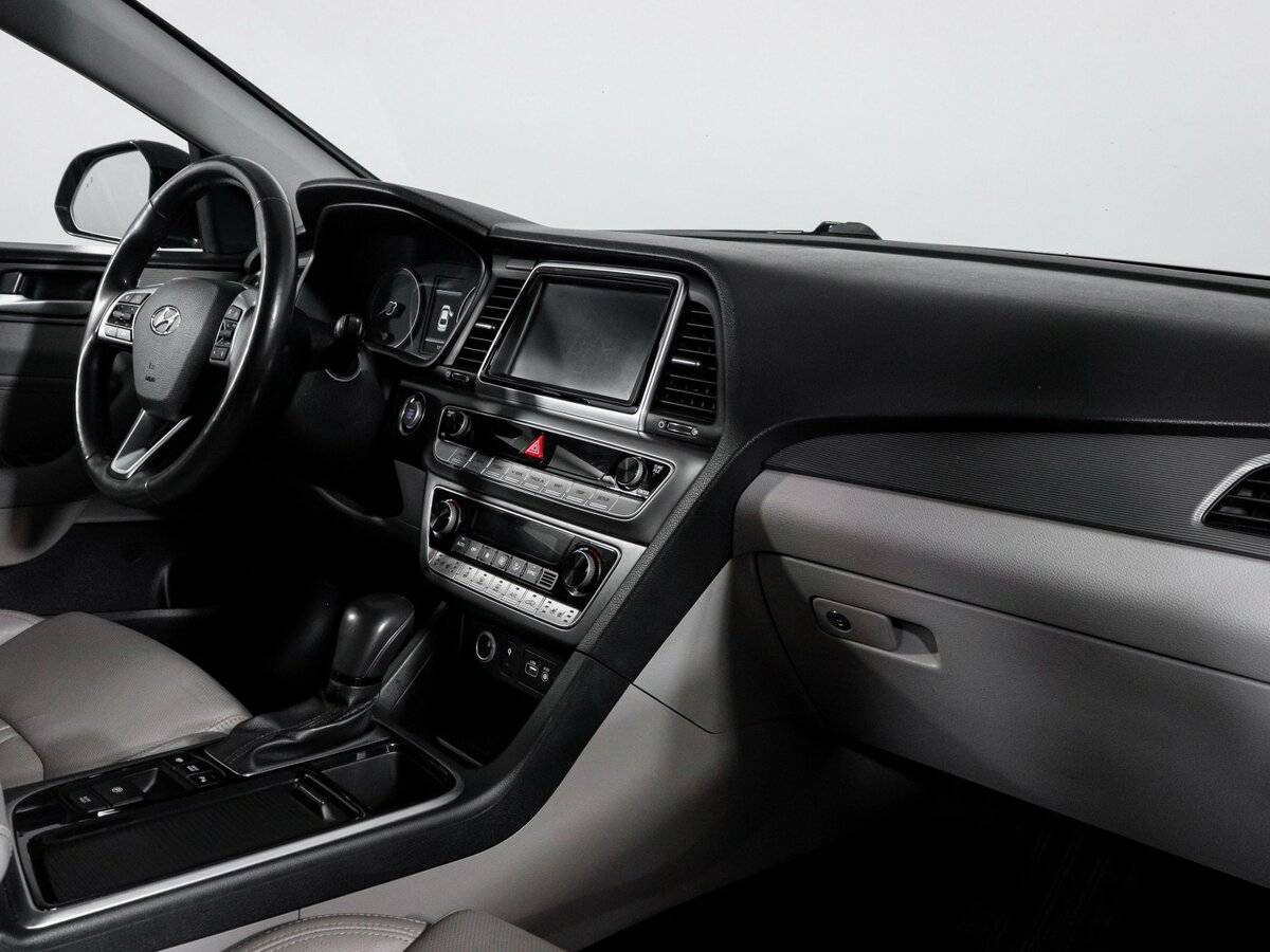 Hyundai Sonata 2017 года с пробегом. Фото: #8