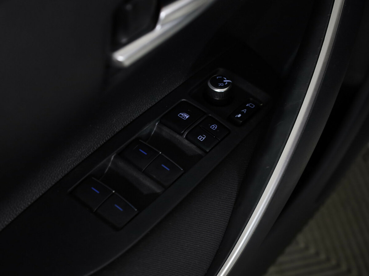 Toyota Corolla 2019 года с пробегом. Фото: #18