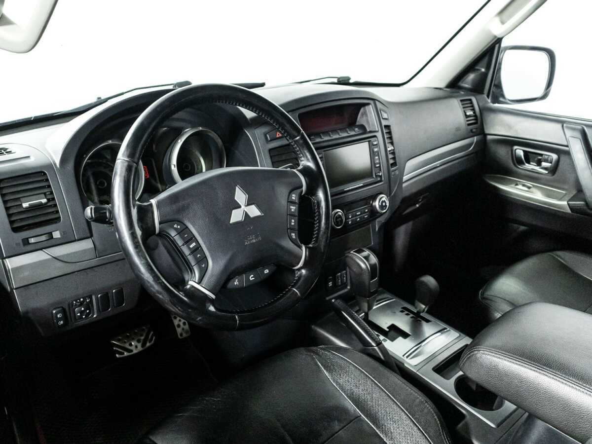 Mitsubishi Pajero 2012 года с пробегом. Фото: #8