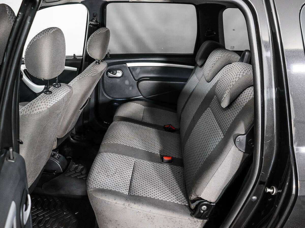 Lada (ВАЗ) Largus 2017 года с пробегом. Фото: #8