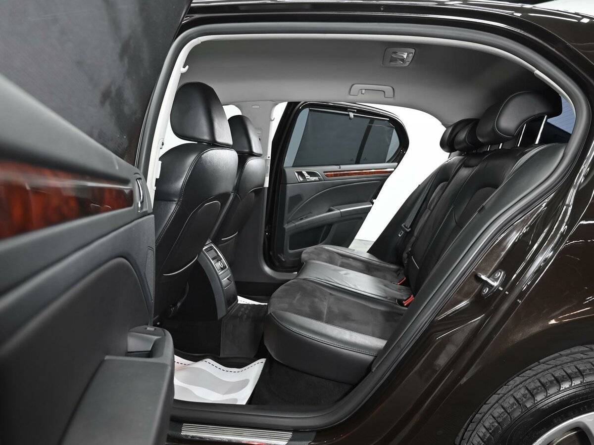 Skoda Superb 2012 года с пробегом. Фото: #12