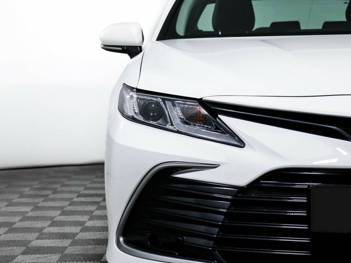 Toyota Camry 2021 года с пробегом. Фото: #17