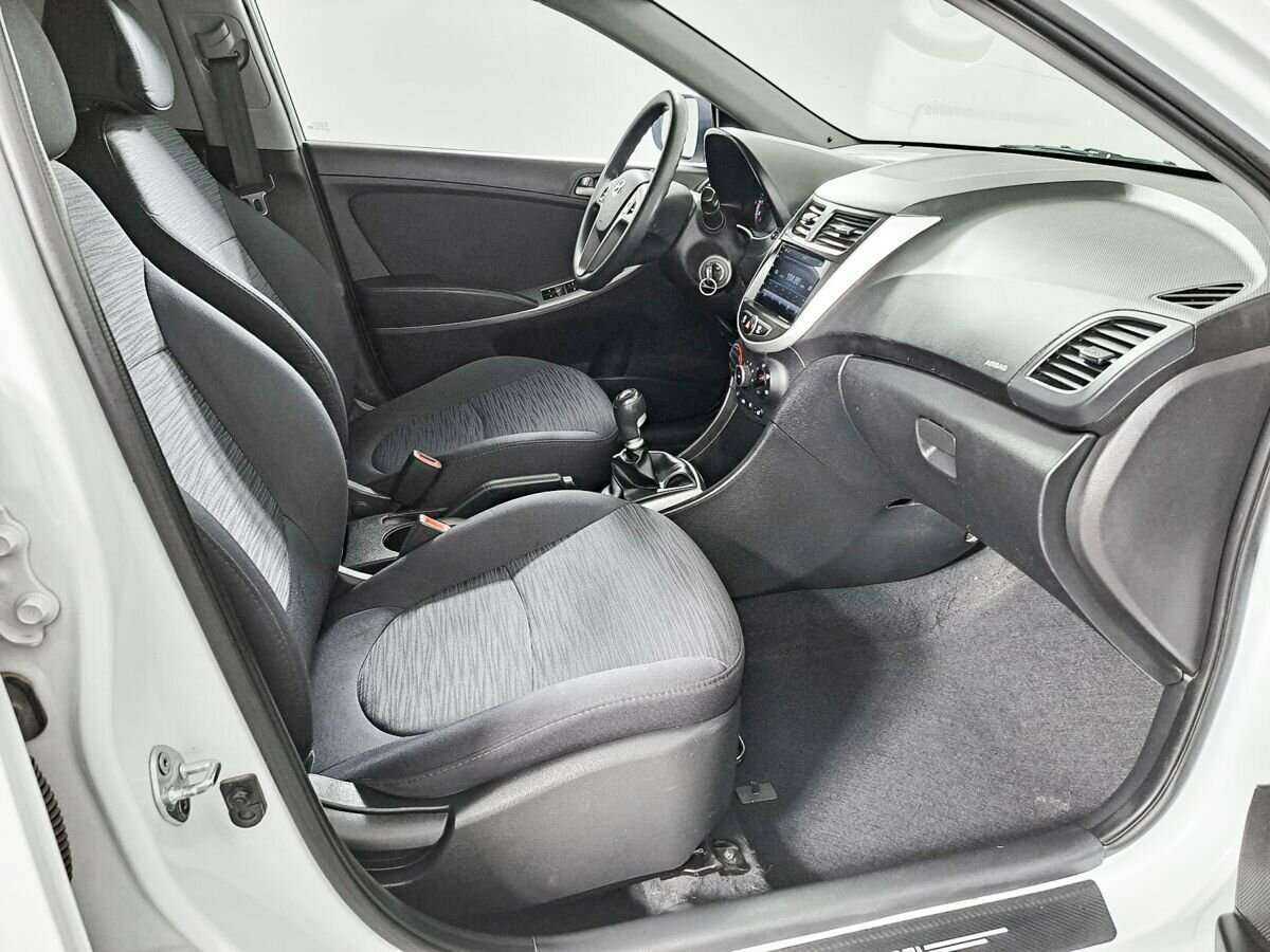 Hyundai Solaris 2016 года с пробегом. Фото: #6