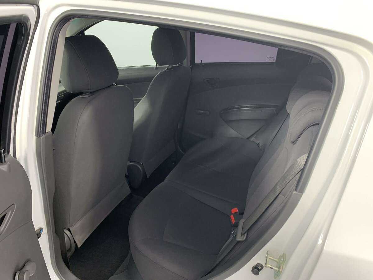 Chevrolet Spark 2013 года с пробегом. Фото: #9