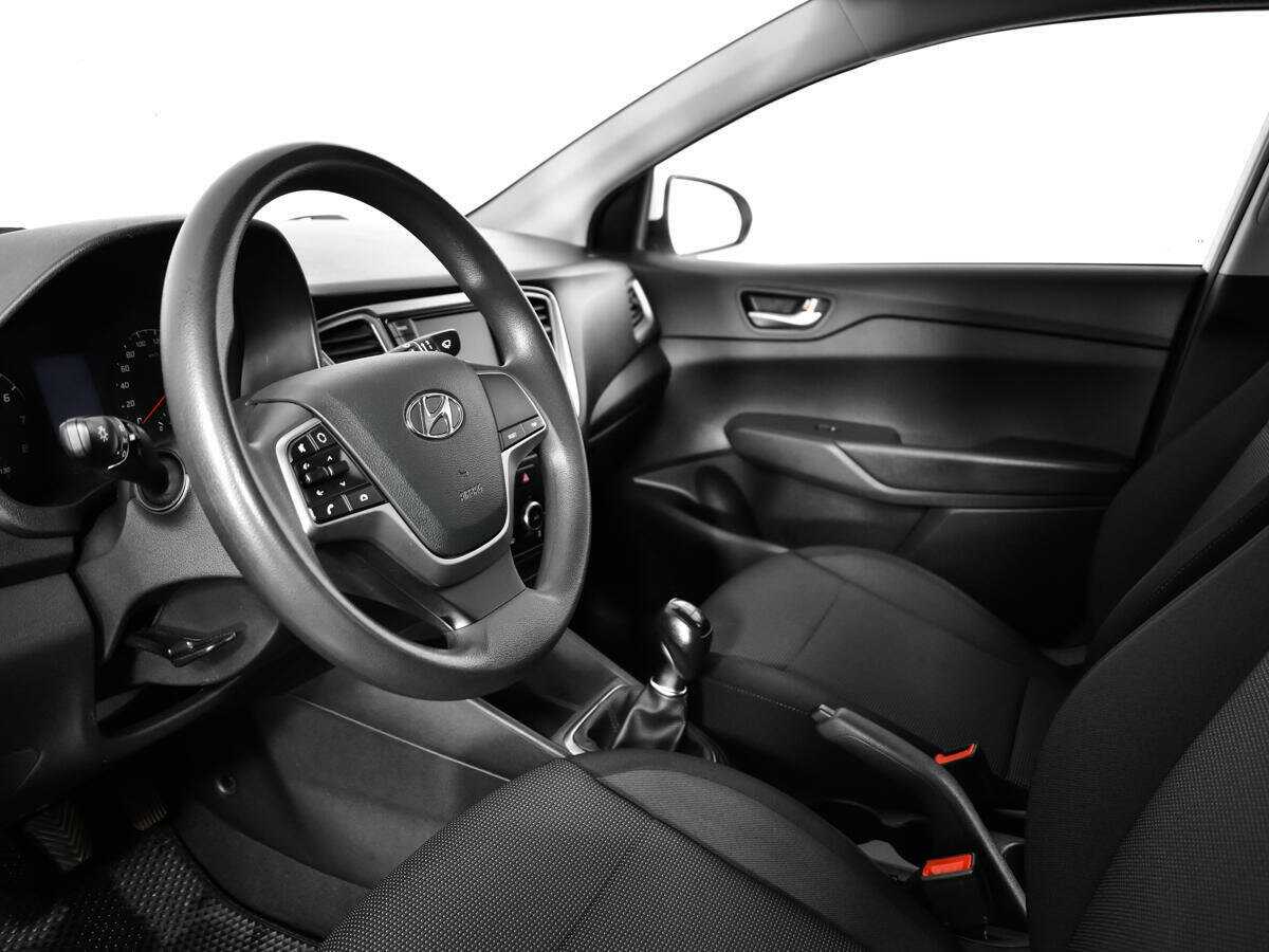 Hyundai Solaris 2021 года с пробегом. Фото: #10