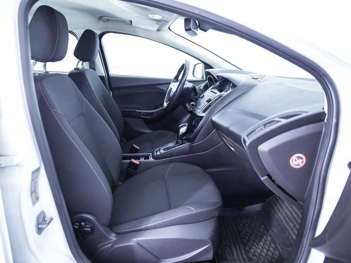 Ford Focus 2015 года с пробегом. Фото: #9