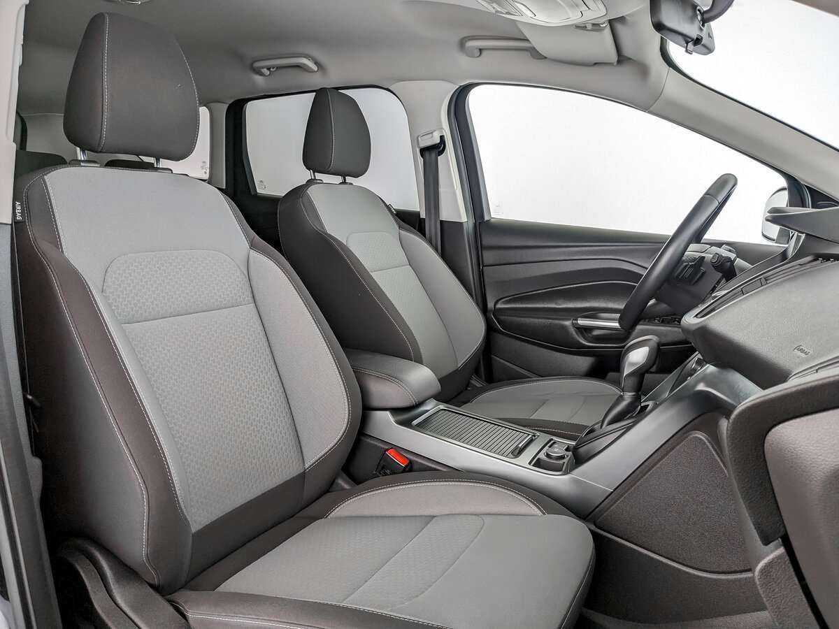 Ford Kuga 2016 года с пробегом. Фото: #22