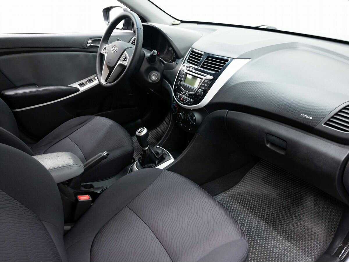 Hyundai Solaris 2012 года с пробегом. Фото: #10