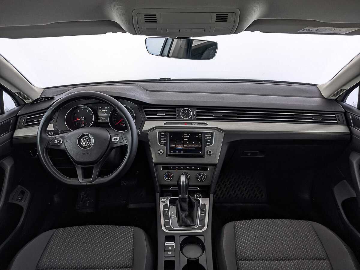 Volkswagen Passat 2017 года с пробегом. Фото: #13