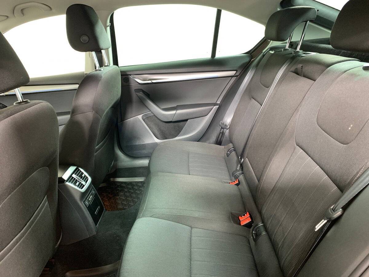 Skoda Octavia 2018 года с пробегом. Фото: #17