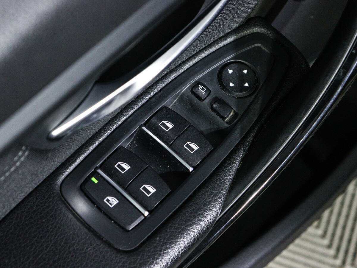 BMW 3 серии 2017 года с пробегом. Фото: #11