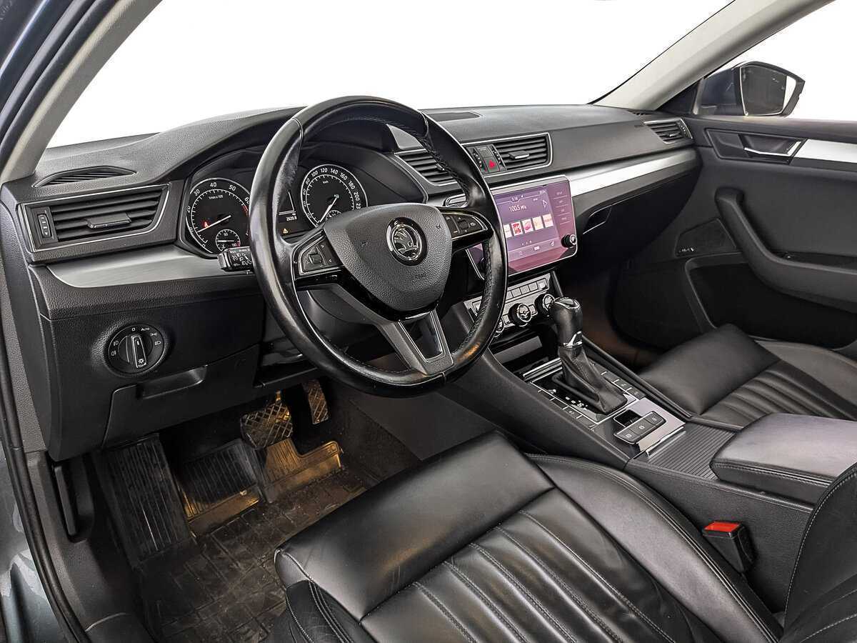 Skoda Superb 2018 года с пробегом. Фото: #12