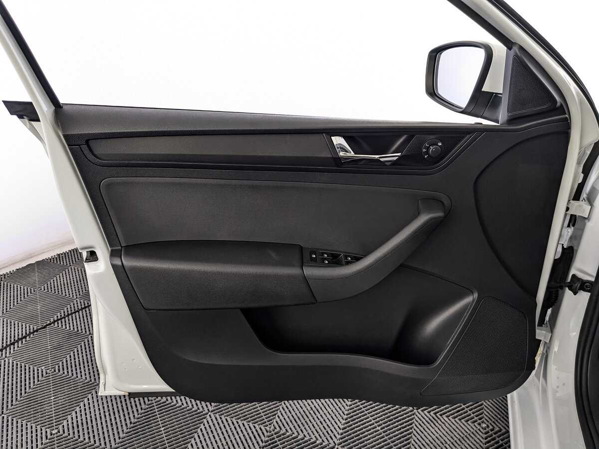 Skoda Rapid 2018 года с пробегом. Фото: #14