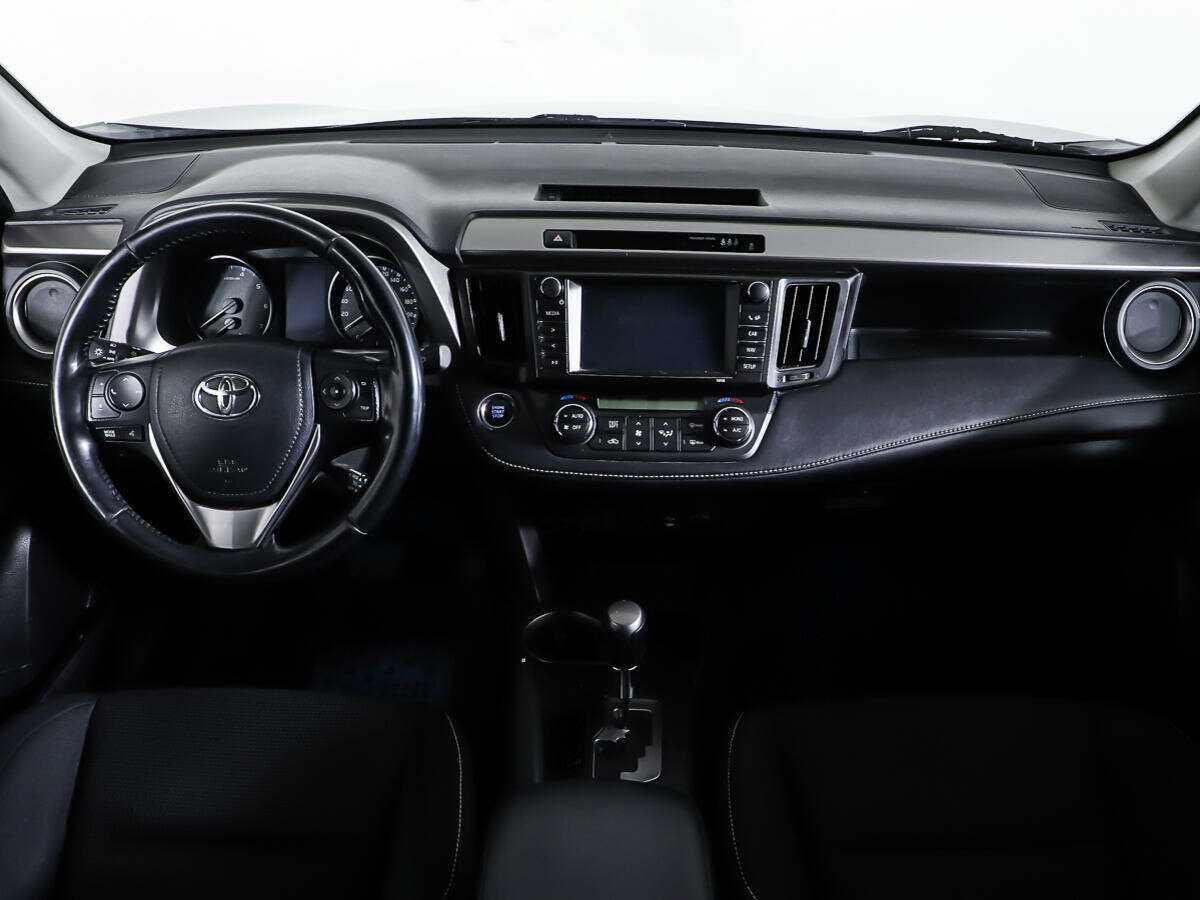 Toyota RAV4 2019 года с пробегом. Фото: #12