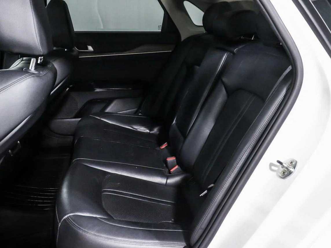 Kia K5 2020 года с пробегом. Фото: #12