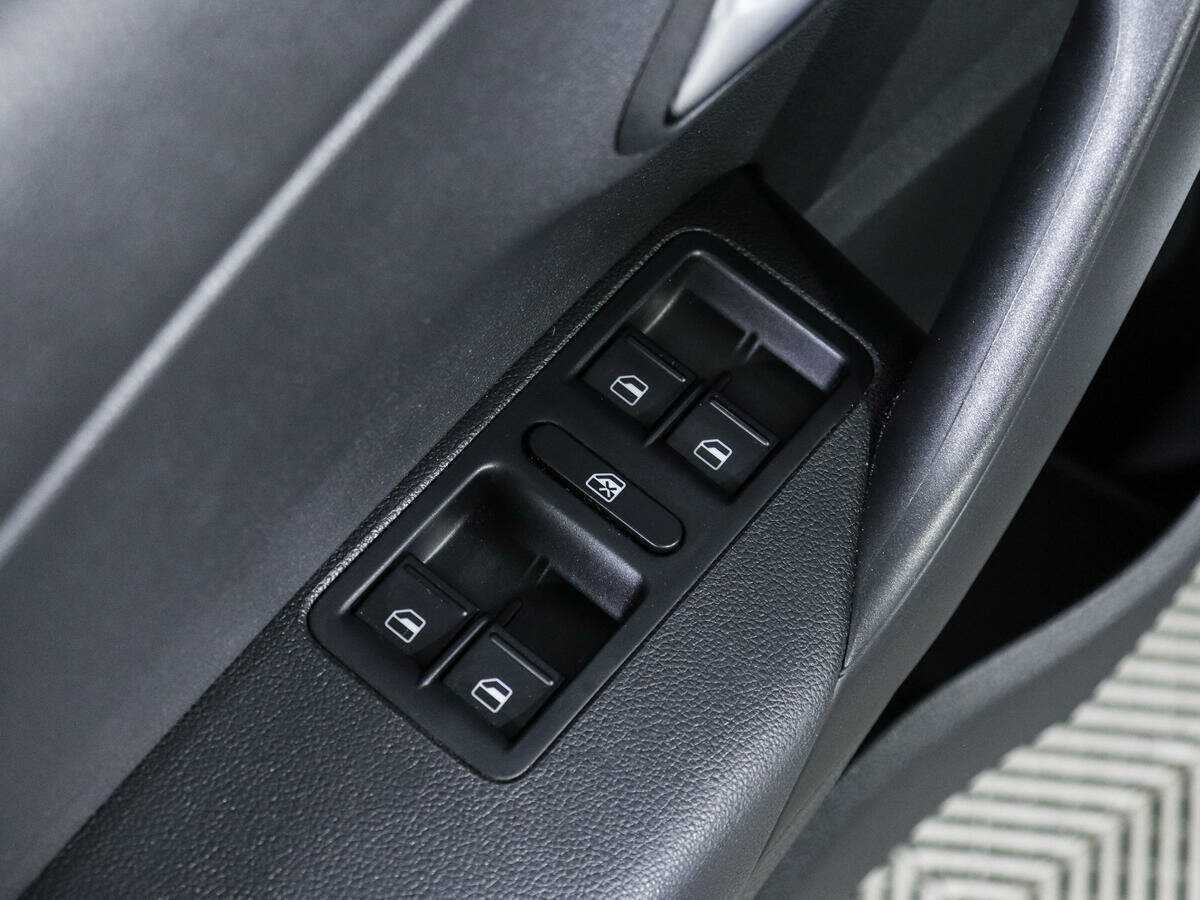 Volkswagen Polo 2018 года с пробегом. Фото: #16