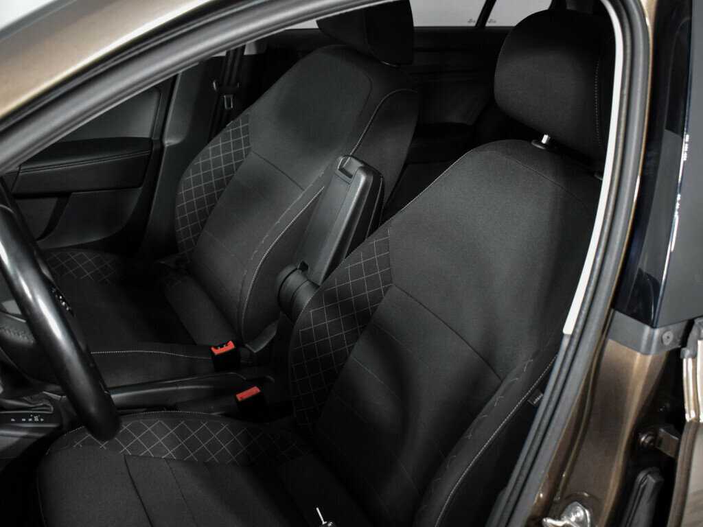 Skoda Rapid 2020 года с пробегом. Фото: #9